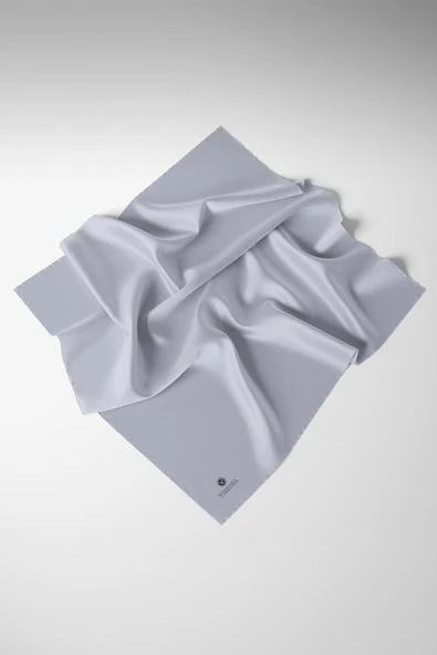 Viskon Twill İpek Az Hatalı Açık Gri  Renkli 90x90 Düz Eşarp Dikim Şekli : El Dikişi ürün görseli 1