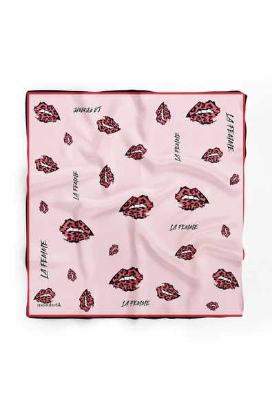B77 Modabutik Dudak Desenli Bandana - Resim 2