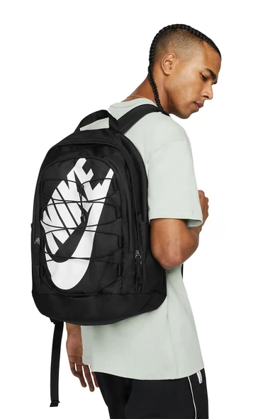 Nike Hayward 26 Litre Siyah Sırt Çantası ürün görseli 1