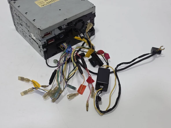 PTTAVM: Pioneer Carrozzeria AVIC-ZH900 7