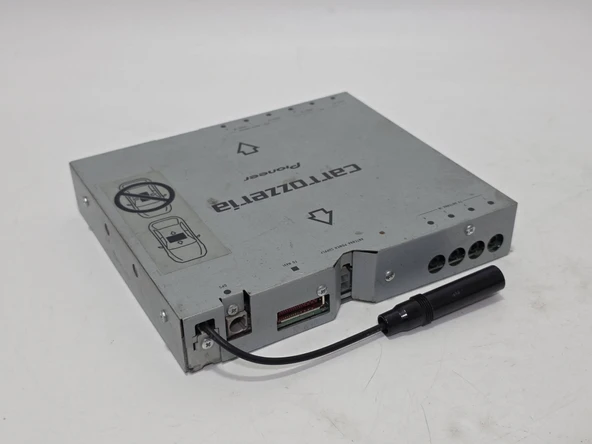 PTTAVM: Pioneer Carrozzeria AVIC-ZH900 7