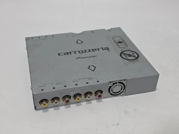 PTTAVM: Pioneer Carrozzeria AVIC-ZH900 7