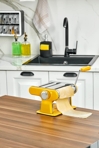 3 Fonksiyonlu Hamur Erişte Makarna Kesme Makinesi Sarı CKR3847 ürün görseli 1