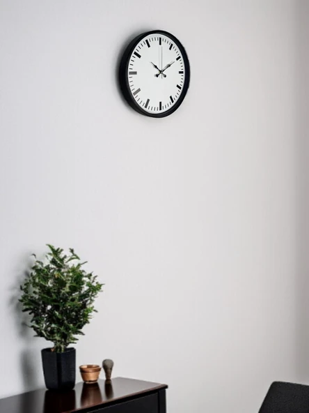 36 Cm Siyah Sade Standart Duvar Saati - Resim 2