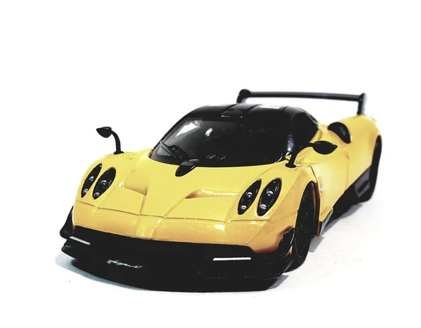 Kinsmart 2016 Pagani Huayra BC Sarı 1/38 Model Araba ürün görseli 1