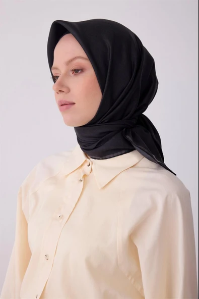 Belli Siyah Klasik Desen %100 Twil İpek Eşarp 4305-50 ürün görseli 1