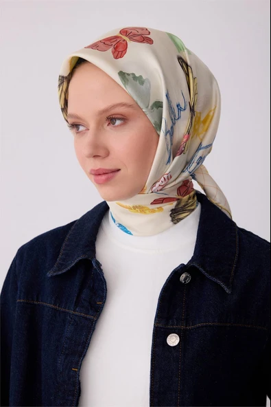 Belli Ekru Yeşil Obje Desen %100 Twill İpek Eşarp 4329-80 ürün görseli 1