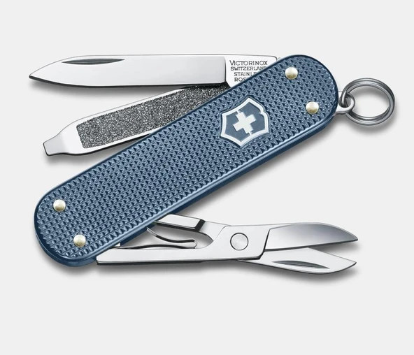 Victorinox Classic SD Alox Çakı 2026 Limited Edition ürün görseli 1