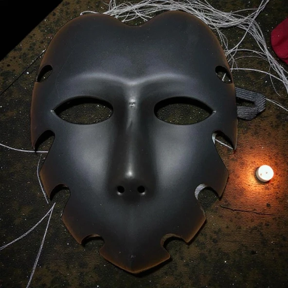 VIP YÜKSEK KALİTE SQUİD GAME WAİTER MASKESİ CADILAR BAYRAMI KORKU MASKESİ HALLOWEEN MASK SİYAH MASKE ürün görseli 1