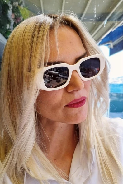 Uniquetrenders Kadın Julia Dikdörtgen Kalın Çerçeveli Vintage Model Güneş Gözlüğü ürün görseli 1