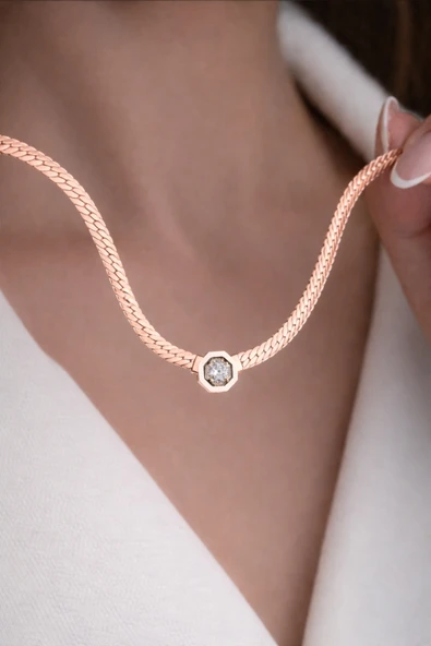 ÇEKİRDEK JEWELRY 925 Ayar Gümüş Yılan Zincir Taşlı Kolye – Beyaz Detaylı Minimal ve Zarif Tasarım ürün görseli 1