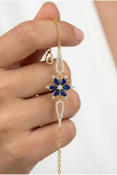 ÇEKİRDEK JEWELRY 925 Ayar Gümüş Altın Kaplama Safir Renk Taşlı Çiçek Model Zirkon Taşlı Kadın Bileklik ürün görseli 1