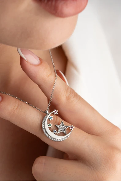 ÇEKİRDEK JEWELRY 925 Ayar Gümüş Ay ve Yıldız Figürlü Taşlı Kolye – Minimal Kadın Takı 925 Ayar Gümüş Zirkon Taşlı ürün görseli 1