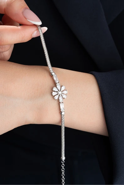 ÇEKİRDEK JEWELRY 925 Ayar Gümüş Zirkon Taşlı Çiçek Motifli Kadın Bileklik ürün görseli 1