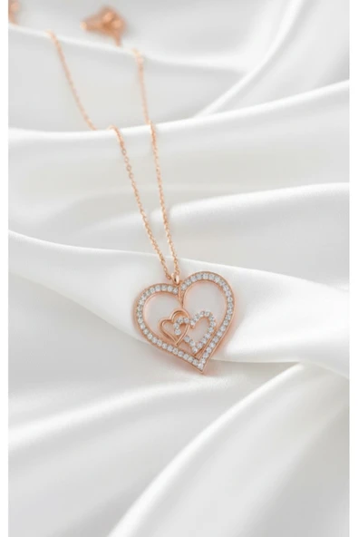 ÇEKİRDEK JEWELRY 925 Ayar Gümüş Rose Kaplama Kalplı Kolye ürün görseli 1