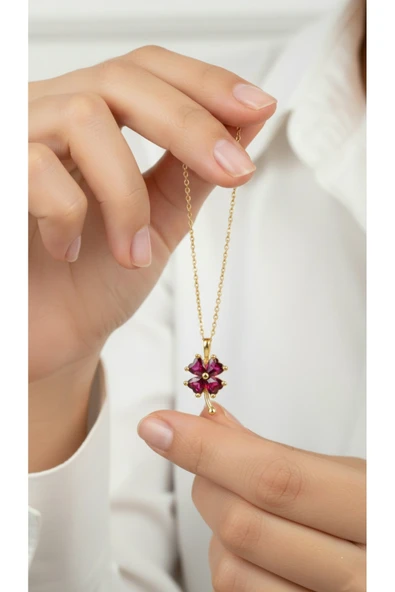 ÇEKİRDEK JEWELRY 925 Ayar Gümüş Altın Kaplama Yonca Kolye ürün görseli 1