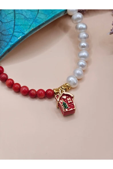 İNCİORA JEWELRY Yılbaşı Temalı Charmlı Gerçek Doğal İnci & Mercan Bileklikler (5-6 mm ) ürün görseli 1