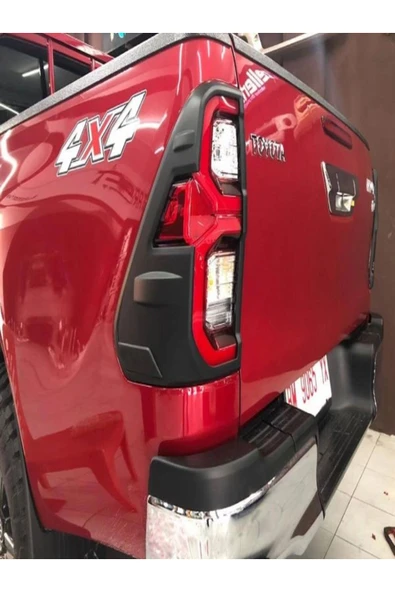 ROAL TUNİNGToyota Invincible Uyumlu Arka Stop Çerçevesi Kaplama Mat Siyah ABS Plastik Kendinden Yapışkanlı Sağ/Sol Takım (2023+) ürün görseli 1