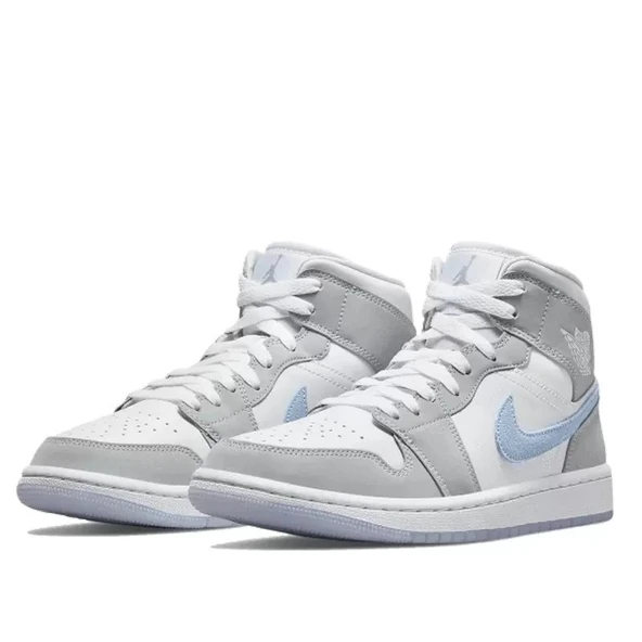 Air Jordan 1 Mid Wolf Grey Blue Aluminum ürün görseli 1