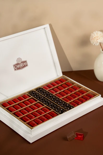 Hediyelik Baton Sütlü Çikolata & Draje Mix 620 Gram ürün görseli 1