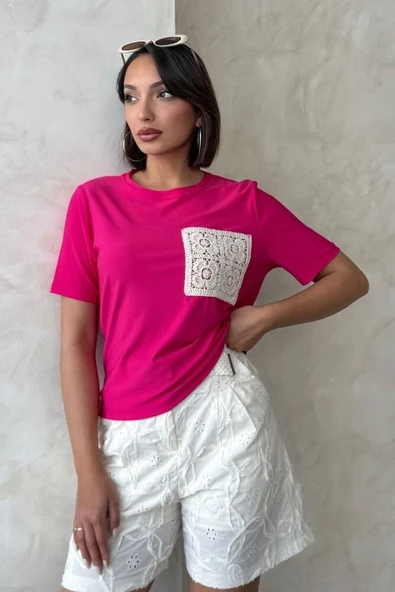 Kadın Cep Detaylı Dantel Aplikeli Basic T-Shirt - Resim 7