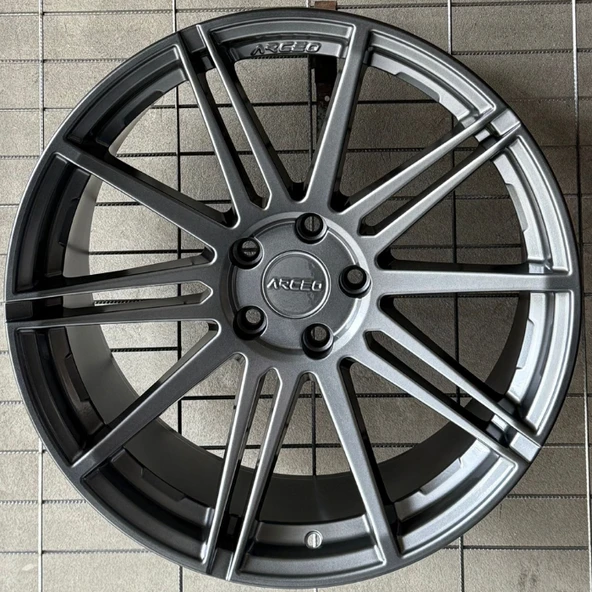 5*112*19*9.5 ET40 CH73.1 HYPER BLACK ARCEO MALORCA JANT ürün görseli 1