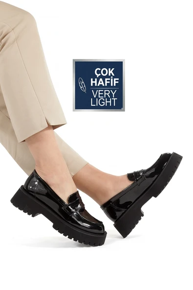 Siyah Rugan Kalın Taban Bağcıksız Ayakkabı Parlak Hafif Maskulen Oxford Dora ürün görseli 1