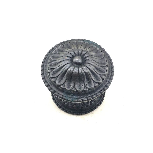 Antika Tarz Dekoratif Pirinç Papatya Kapı Babası - 73mm, Oksit TG-1395 340268 ürün görseli 1