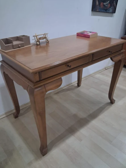 Çalışma Masa Klasik Alt ST 90631 Model Lüks Klasik Ahşap Ceviz Renk El Yapım ürün görseli 1