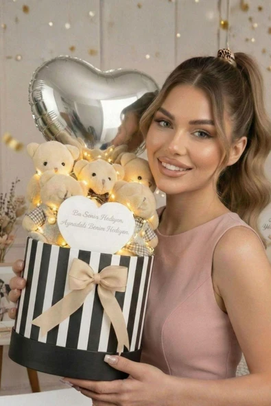 Premium Silindir Kutusunda LED Işıklı Aynalı  ve Kalp Balonlu Peluş Taba 5li Ayıcık Buketi ürün görseli 1