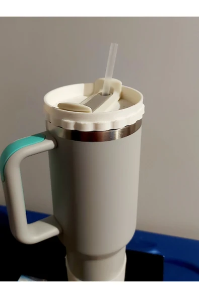 Stanle Quencher 1.18 Litre Pipetli Termoslar için Plastik Kapağı Quencher ile Yedek Parça Uyumlu ürün görseli 1