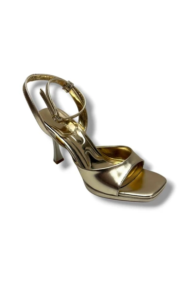 Erbay 603-26 Rugan Deri Tek Bant Topuklu Kadın Sandalet (10cm) ürün görseli 1