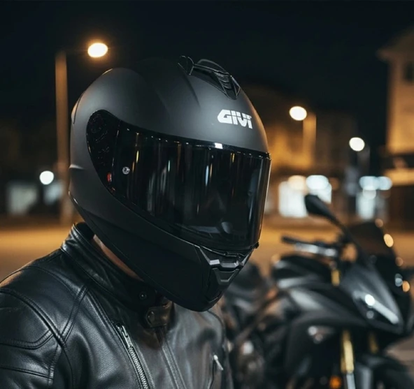 Givi 50.x Mat Siyah Kapalı Motosiklet Kaskı Spectra Siyah Camlı ürün görseli 1