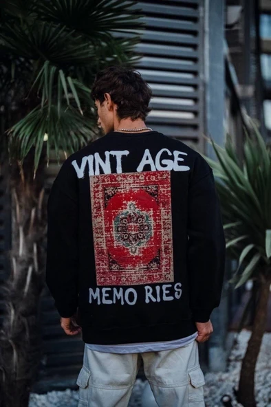 Oversize Bisiklet Yaka Üç İplik Baskılı SweatShirt - Siyah ürün görseli 1