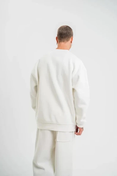 Uzun Kol Bisiklet Yaka Basic SweatShirt - Beyaz - Resim 4