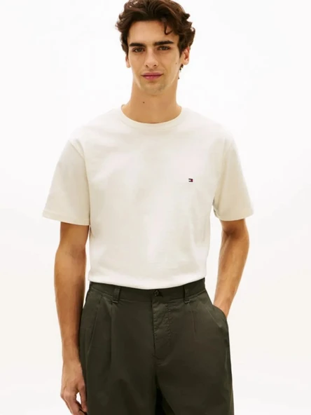 Tommy Hilfiger MW0MW42382Z00 Flag Erkek Tişört ürün görseli 1