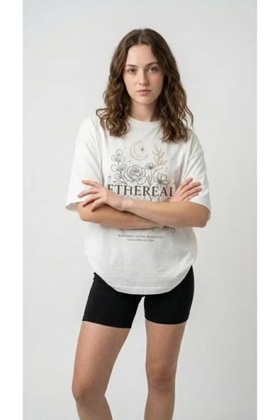 Kadın Oversize Tişört Ethereal Baskılı - Resim 2