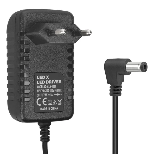 Powermaster PM-13782 6 Volt - 1 Amper 5.5*2.5 Mm Uçlu Priz Tipi Adaptör ürün görseli 1