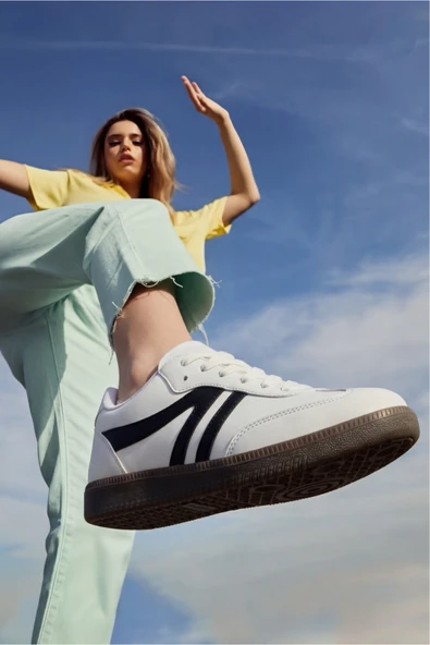 BEYAZ ORTOPEDİK GÜNLÜK KADIN SNEAKER ORTOPEDİK AYAKKABI-254 ürün görseli 1