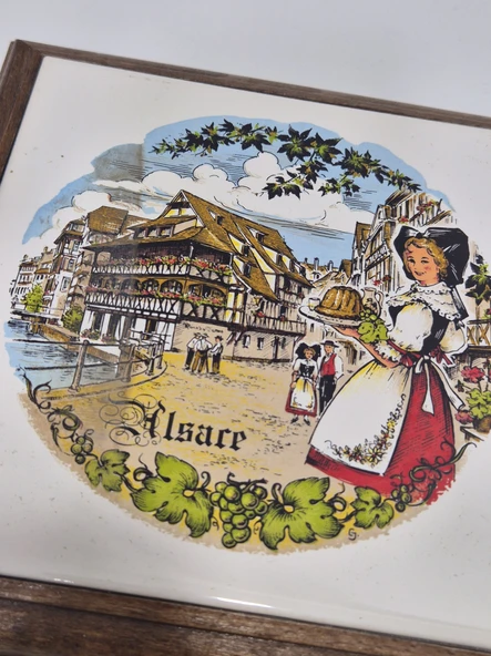 Vintage Alsace Temalı  Seramik Nihale - Resim 3