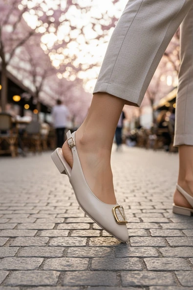 Enoch Kadın Gold Kare Toka Detaylı Slingback Ekru Babet ürün görseli 1