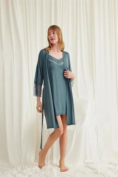 Arias Closet Dekolteli Yakası ve Kolu Dantelli Sabahlık Takımı - Resim 4