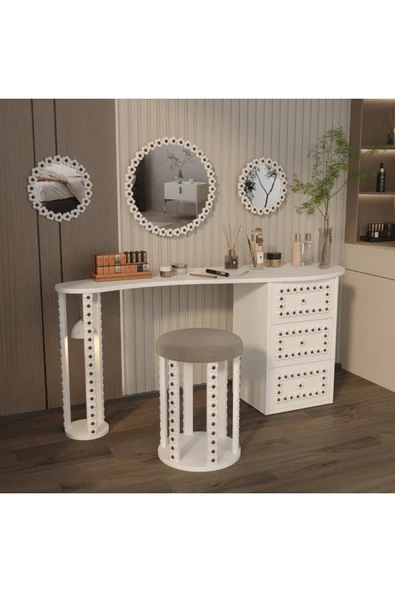 klubeconcept Ponpon Detaylı Makyaj Masası Seti Ayna ve Puf Dahil El Yapımı Dekoratif Tasarım % 100 MDF ürün görseli 1