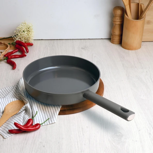 BELARIVA 24 CM GRI SILIKON SAPLI TAVA ürün görseli 1