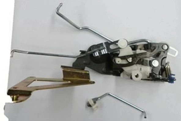 Hyundai Accent 1995-1997 Ön Kapı Kilidi Sağ (Tyg) (Adet) (Oem No:8132022030) ürün görseli 1
