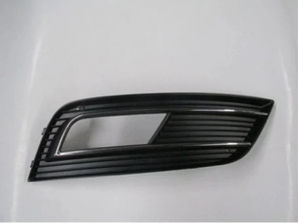 Audi A4 2013-2015 Sis Lamba Kapağı Sağ Delikli (Nikelaj Çıtalı) (Bfn) (Adet) (Oem No:8K0807682K01C) ürün görseli 1
