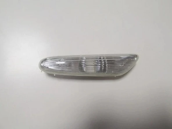 Bmw 1 Serisi 2004-2011 Çamurluk Sinyali Sağ Beyaz (Famella) (Adet) (Oem No:63137171006) ürün görseli 1
