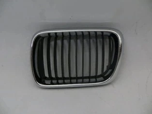 Bmw 3 Serisi Sedan Coupe 1994-1998 Ön Panjur Sol Siyah - Nikelaj Çerçeveli (Tyg) (Oem No:51138195151) ürün görseli 1