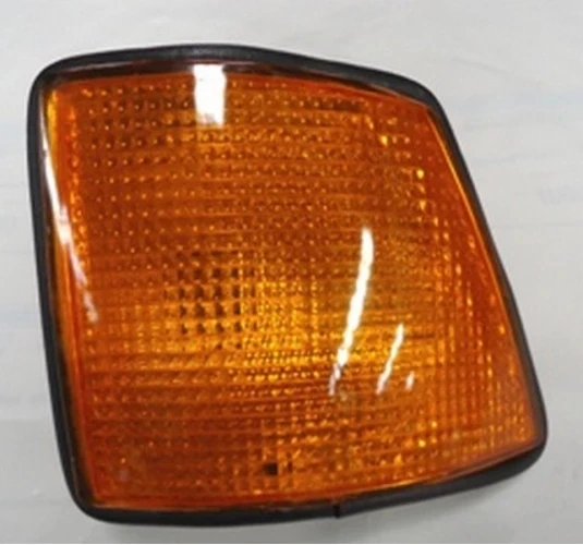 Bmw 7 Serisi 1988-1992 Ön Sinyal Sol Sarı (Famella) (Adet) (Oem No:63131378338) ürün görseli 1