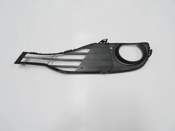 Bmw 3 Serisi 2012-2014 Sis Lamba Kapağı Sağ Delikli (Tw) (Oem No: 51117255370) ürün görseli 1